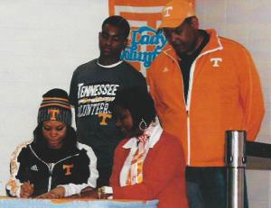 SEA Recruit Jessica Adell signs with University of Tennessee.